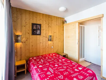 Appartement récent 4 pièces, 2 terrasses, parking couvert, pied des pistes - Photo 4