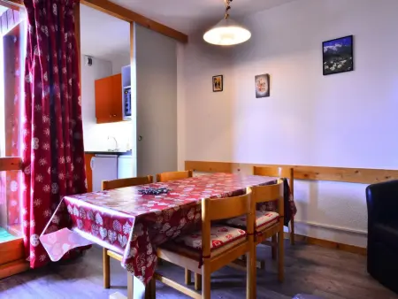 Charmant appartement rénové 2/3 pièces pour 5 pers, proche pistes et commerces, parking gratuit - Photo 1