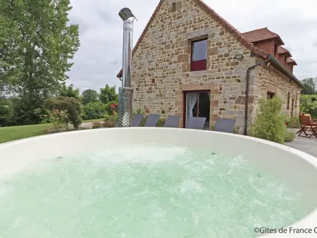 Maison spacieuse avec jardin, spa et salle de jeux - Photo 7