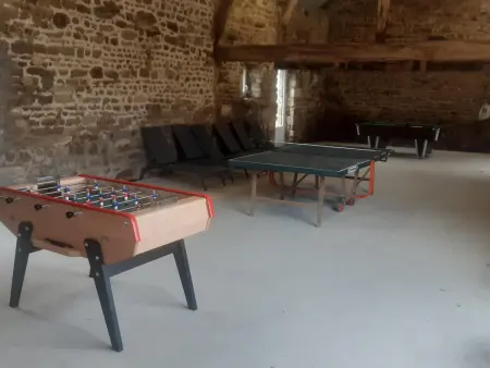 Maison spacieuse avec jardin, spa et salle de jeux - Photo 31