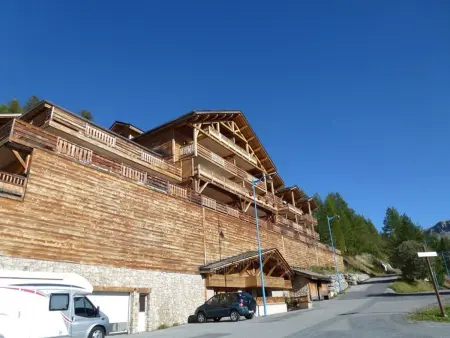 Appartement chaleureux 76m², ski aux pieds, 6 couchages, balcon plein sud, WiFi, garage privé - Photo 9