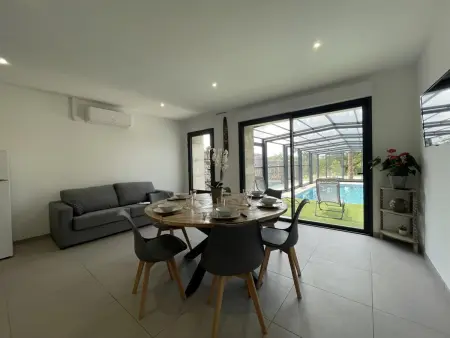 Gîte avec piscine chauffée, jardin privé et climatisation - Photo 3