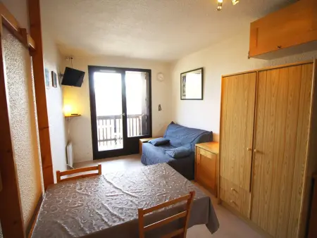 Appartement 2 pièces, 3 couchages, animaux admis, parking près des pistes - Photo 3