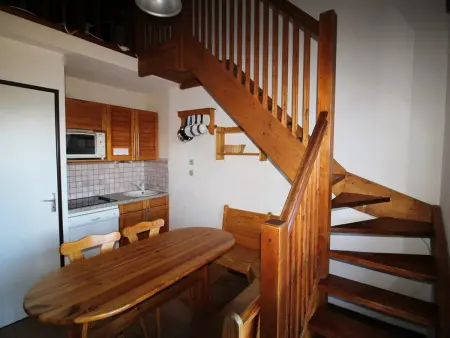 Spacieux 2 pièces mezzanine, 4 couchages, 400m des pistes - Photo 2