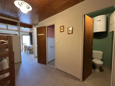 Studio confortable pour 4 à Montgenèvre avec casier à skis, proche commodités. - Photo 4