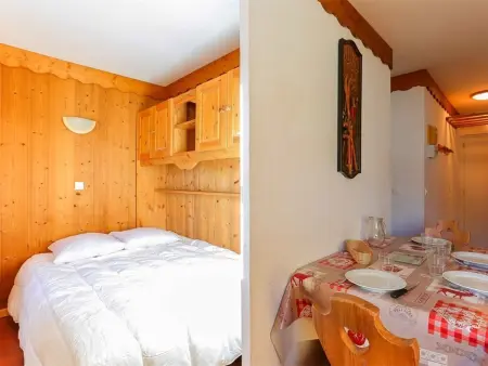 Charmant Appartement Rénové - 4 Pers, Balcon Sud, Cœur de Val Thorens, Accès Pistes et Commerces - Photo 4