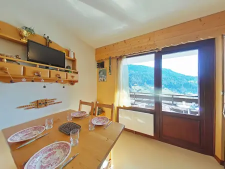 Studio ensoleillé avec balcon Sud, parking, navette, 4 couchages - Le Grand-Bornand - Photo 2