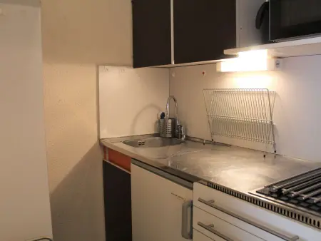 Studio Montagne à Vars, 4 couchages, centre station, à 30m des pistes - Photo 7