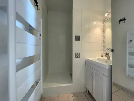 Studio confortable avec coin nuit pour 4 pers, à 100m de la télécabine et 200m du centre, parking inclus - Photo 15