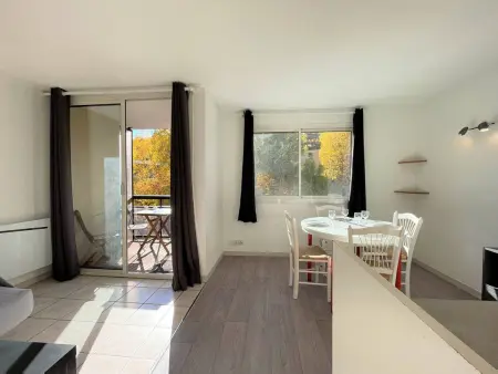 Studio confortable avec coin nuit pour 4 pers, à 100m de la télécabine et 200m du centre, parking inclus - Photo 16