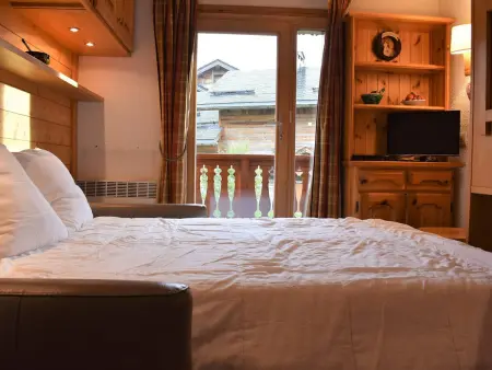 Charmant Studio rénové, balcon Sud, à 50m des pistes - Méribel - Photo 2