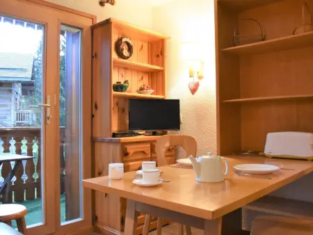 Charmant Studio rénové, balcon Sud, à 50m des pistes - Méribel - Photo 6