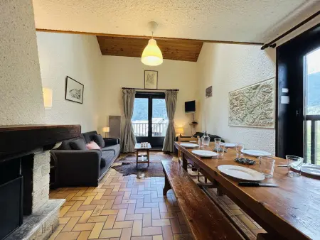 Spacieux Triplex 4 pièces, 7 couchages, proche pistes, parking, calme - Photo 3