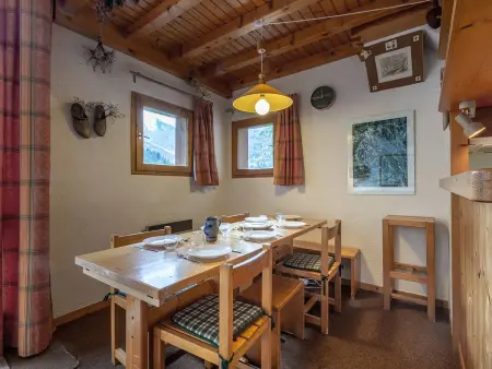 Duplex spacieux avec terrasse, garage, et WIFI à Méribel - Photo 4