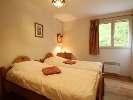 Appartement de 45m² avec balcon, 5 couchages, à 300m des pistes et commerces, bien équipé - Photo 3