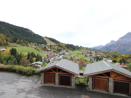 Appartement de 45m² avec balcon, 5 couchages, à 300m des pistes et commerces, bien équipé - Photo 5