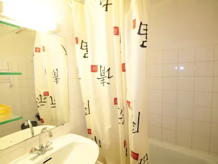 Studio mezzanine 5 pers, pied des commerces, 450m des pistes - Photo 8