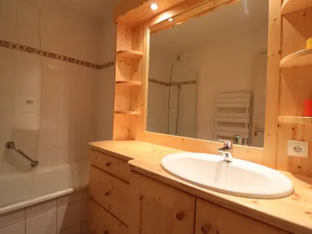 Appartement lumineux avec balcon, WiFi et animaux admis - Photo 3