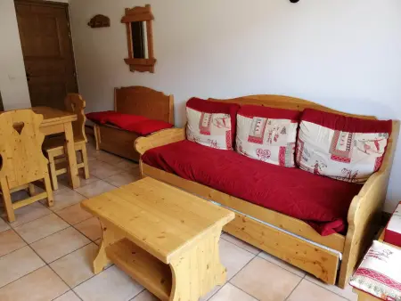 2 pièces confortables au pied des pistes avec parking privé - Photo 2