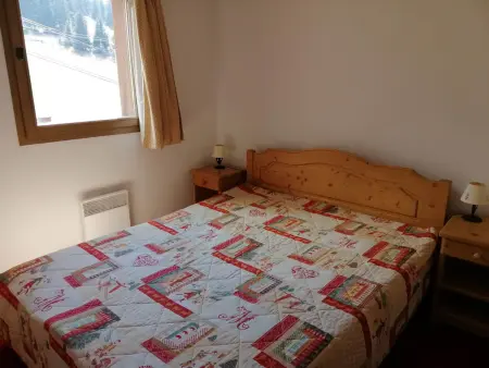 2 pièces confortables au pied des pistes avec parking privé - Photo 5
