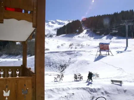 2 pièces confortables au pied des pistes avec parking privé - Photo 7