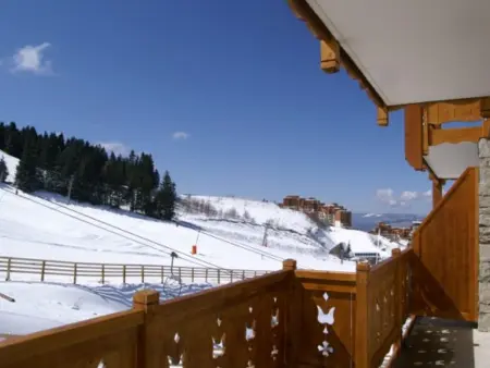 2 pièces confortables au pied des pistes avec parking privé - Photo 8