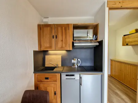 Studio rénové avec cabine à Flaine, balcon ensoleillé - Photo 3