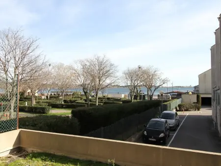 Charmant studio rénové avec grande terrasse, climatisation, parking privé, proche commerces et Thermes - Photo 8