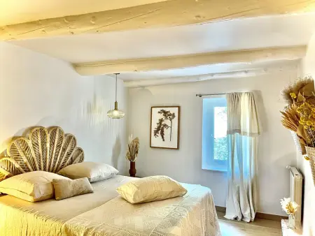 Maison en pierre avec piscine, 6 couchages, située au cœur de Mallemort, Provence. - Photo 5