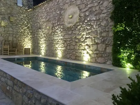Maison en pierre avec piscine, 6 couchages, située au cœur de Mallemort, Provence. - Photo 19
