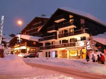Studio mezzanine Les Saisies, 4 pers, centre station - Photo 4