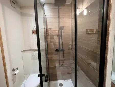 Grand Duplex Confort au Centre, 6 Pers, Garage, Balcon, Proche Commerces et Pistes - Photo 8