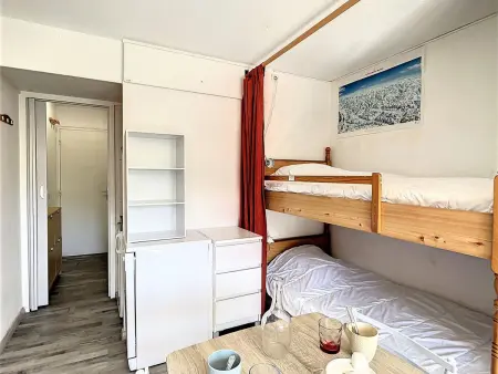 Studio lumineux - Accès pistes - Balcon - WIFI, Appartement 4 personnes à Le Corbier - Photo 9