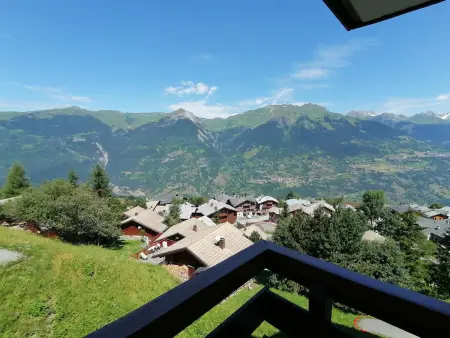 Appartement rénové 4 pers · Ski aux pieds · Balcon - Photo 13