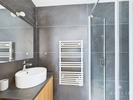Superbe Apt 5P au Centre, 200m des Pistes, 3 SDB, Mezzanine, Balcon Sud, Parking, WiFi - Photo 20