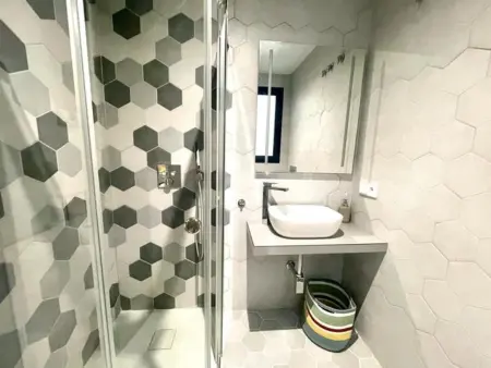 Appartement moderne à Séville avec balcon, Wi-Fi et climatisation - Photo 5