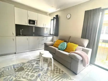 Appartement Moderne 1 Chambre avec Balcon au Cœur de Séville, Alameda de Hércules - Photo 3