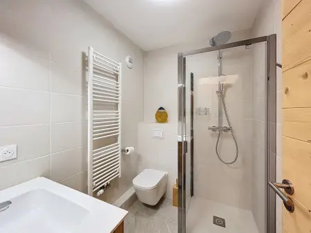 Appartement neuf 4 chambres proche Lac Bio, parking, wifi - Photo 13