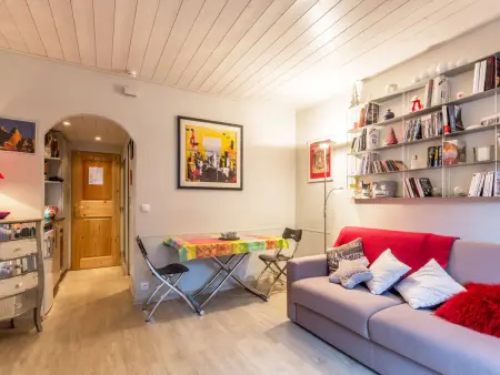 Studio rénové avec wifi, balcon, au cœur de Val-d'Isère, proche pistes et commodités - Photo 2
