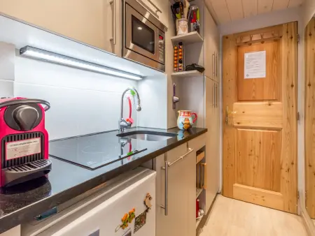 Studio rénové avec wifi, balcon, au cœur de Val-d'Isère, proche pistes et commodités - Photo 6