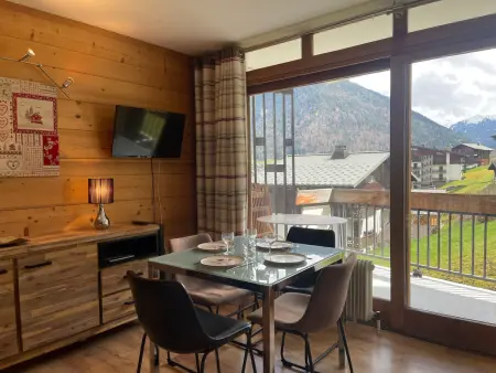 Studio ski aux pieds avec balcon ensoleillé, WIFI à Morzine - Photo 1