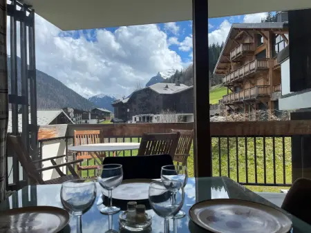 Studio ski aux pieds avec balcon ensoleillé, WIFI à Morzine - Photo 3