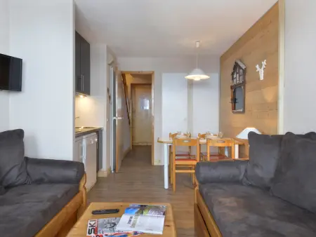 Appartement rénové au pied des pistes avec balcon - Photo 4