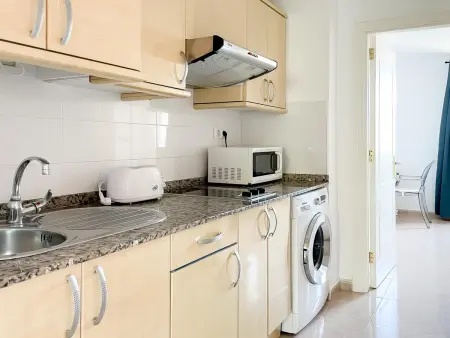 Maison de Vacances Spacieuse avec Terrasse et Piscine à Corralejo, Idéale pour 4 Personnes - Photo 11