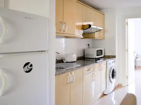 Maison de Vacances Spacieuse avec Terrasse et Piscine à Corralejo, Idéale pour 4 Personnes - Photo 12