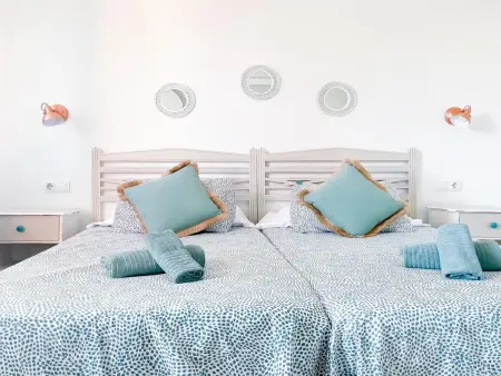 Maison de Vacances Spacieuse avec Terrasse et Piscine à Corralejo, Idéale pour 4 Personnes - Photo 17