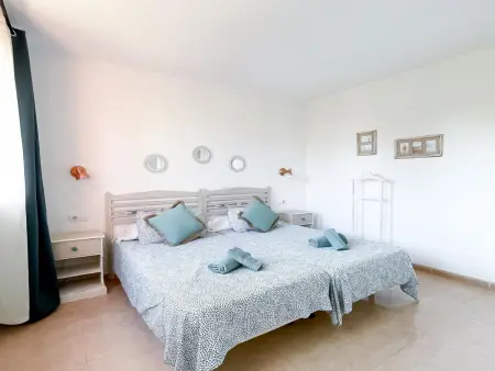 Maison de Vacances Spacieuse avec Terrasse et Piscine à Corralejo, Idéale pour 4 Personnes - Photo 18