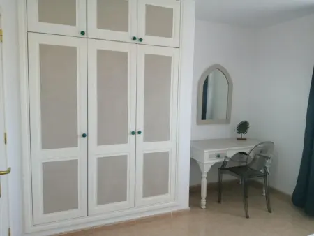 Maison de Vacances Spacieuse avec Terrasse et Piscine à Corralejo, Idéale pour 4 Personnes - Photo 23