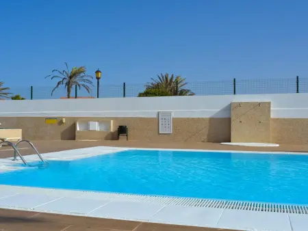 Confortable appartement avec terrasse et piscine près des dunes de Corralejo, Fuerteventura - Photo 2