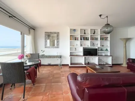 Appartement 2 chambres avec terrasse, à proximité des services et plages à Corralejo - Photo 3